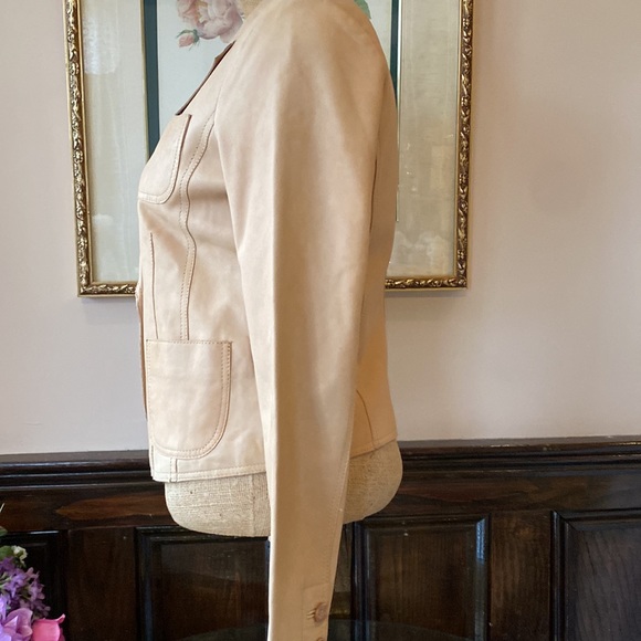 New Frontier super soft 100% genuine Leather in a soft chamois color. Size 8 - Picture 2 of 8